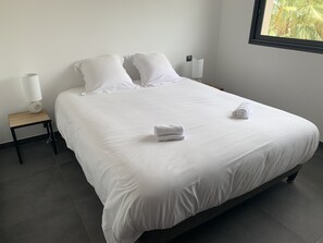 3 soverom, strykejern/-brett, wi-fi (inkludert) og sengetøy