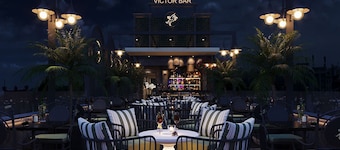 Le Petit Prince Lakeside Hotel & Rooftop Bar