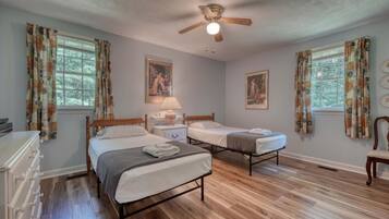 3 間睡房、免費 Wi-Fi、床單