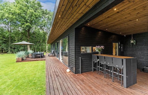 Cozy home in Ebeltoft with sauna