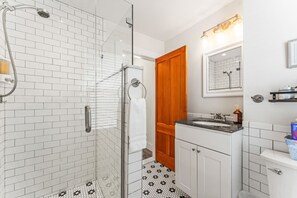 Een douche, een haardroger