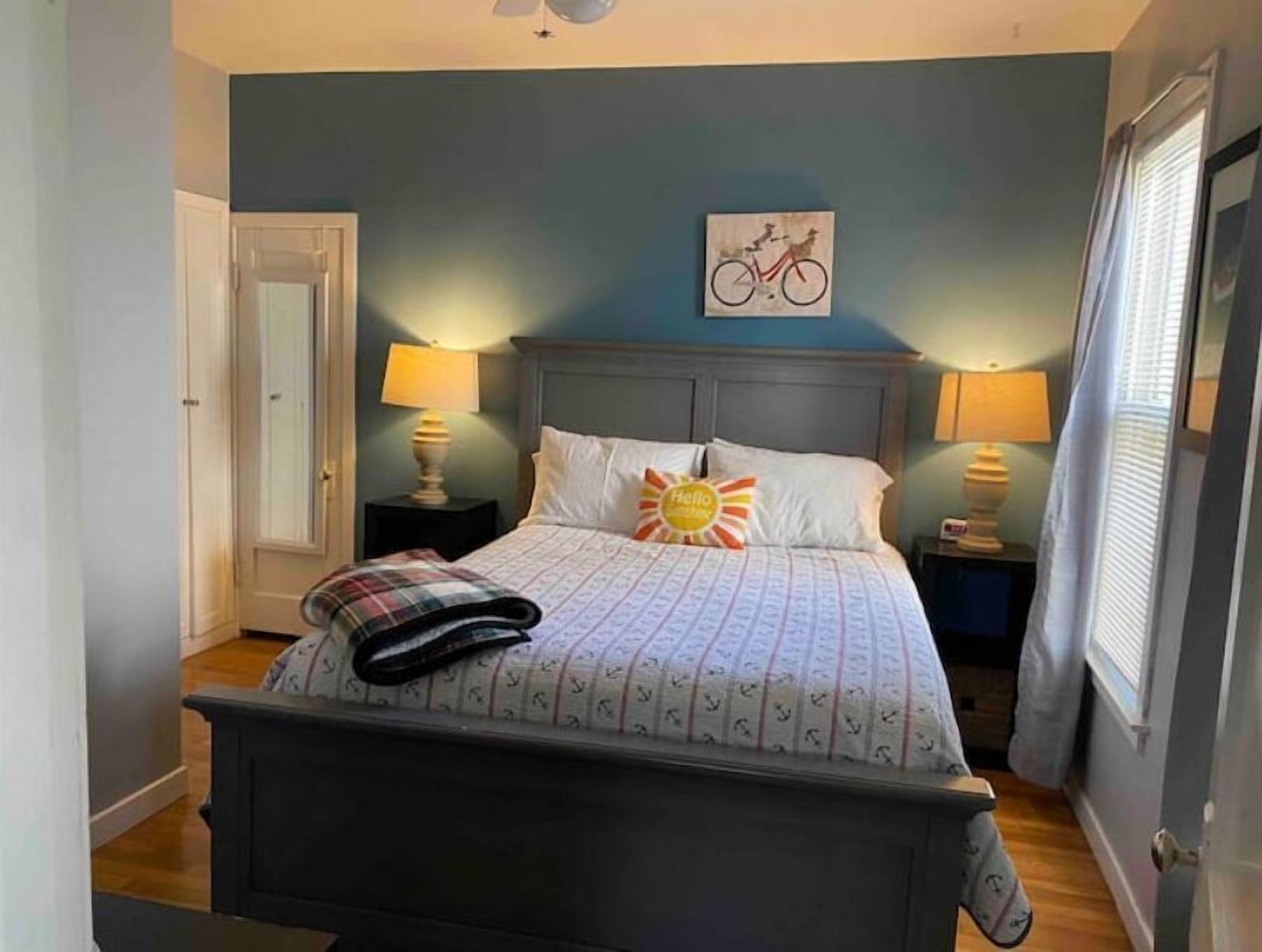 1 chambre, fer et planche à repasser, accès au Wi-Fi (inclus)