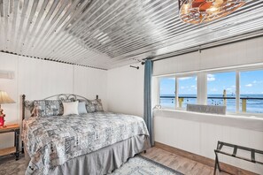 4 Schlafzimmer, Schreibtisch, Bügeleisen/Bügelbrett, Reisekinderbett