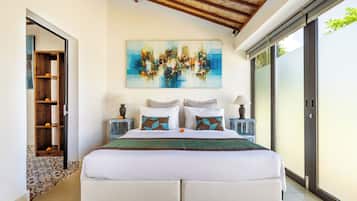 Vila, 3 kamar tidur, kolam renang pribadi | 3 kamar tidur, brankas, meja kerja, dan ruang kerja ramah laptop