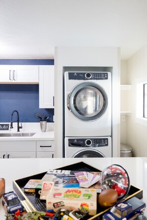 Interior - ༄The Sweet Life༄Pool Heater, Jacuzzi, Arcade! (Phoenix)