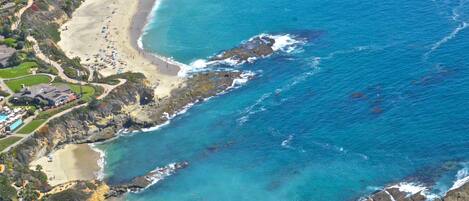 Liegestühle, Strandtücher