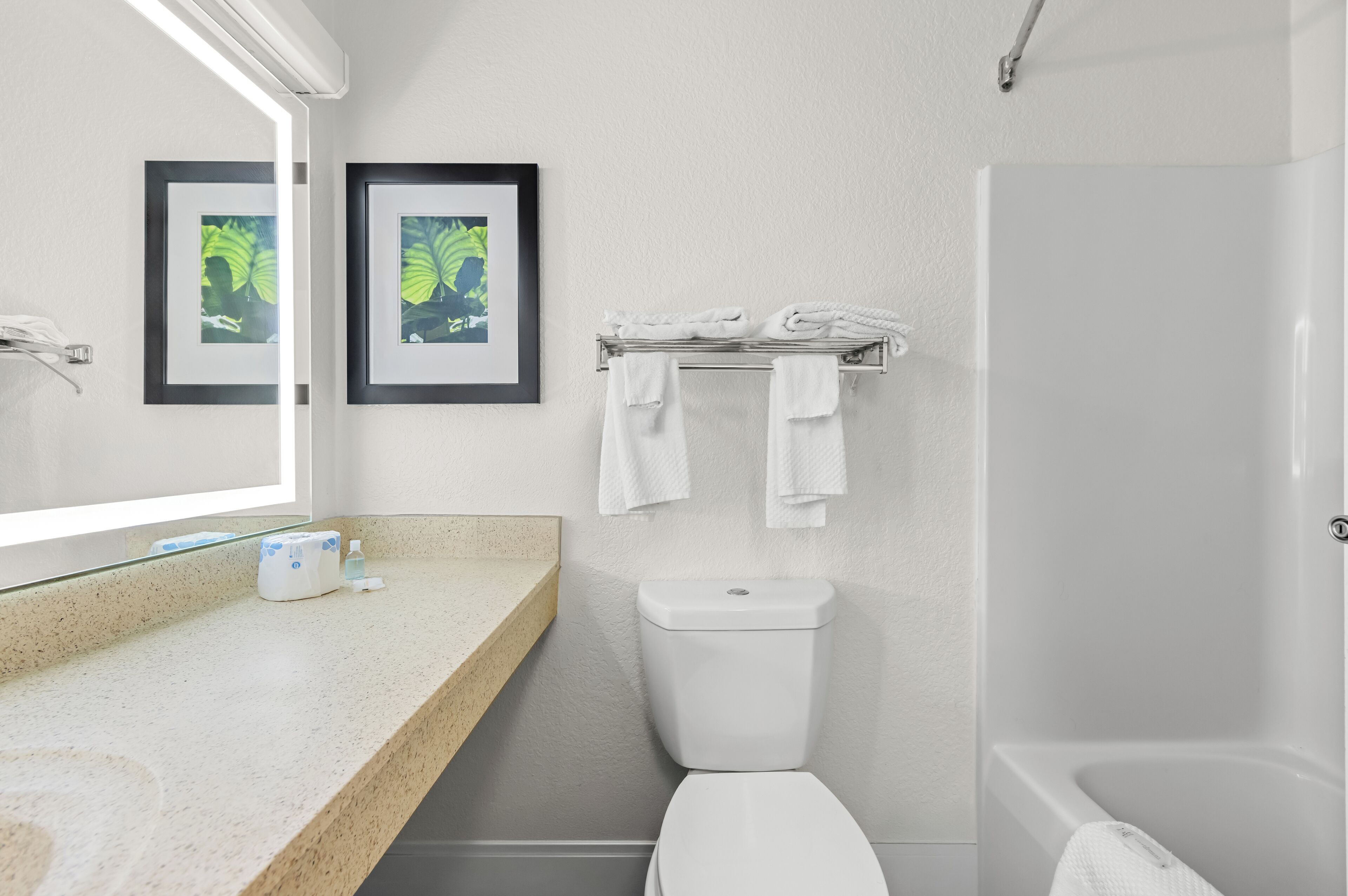 Photo - MainStay Suites Knoxville - Cedar Bluff