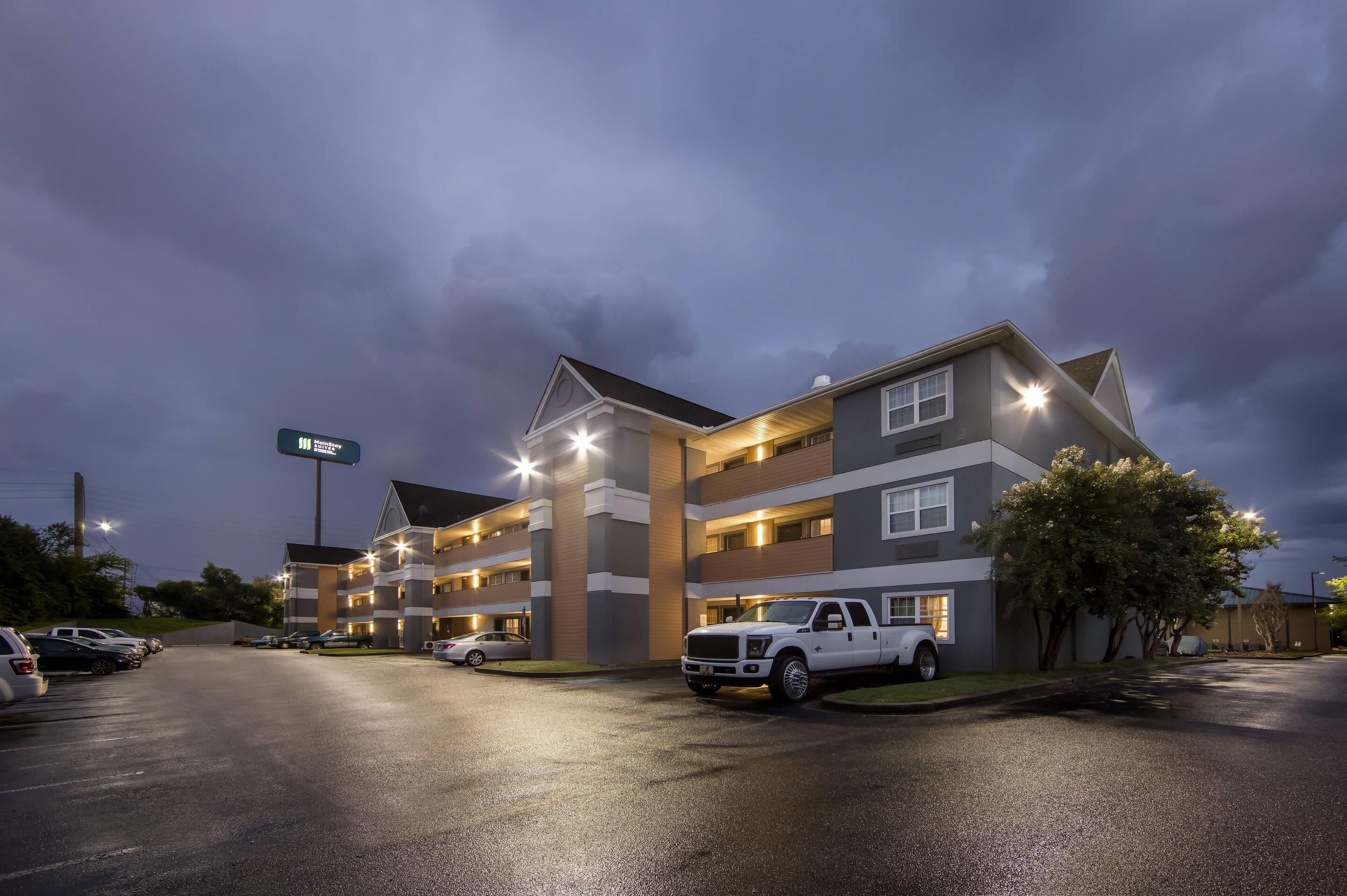 Photo - MainStay Suites Knoxville - Cedar Bluff