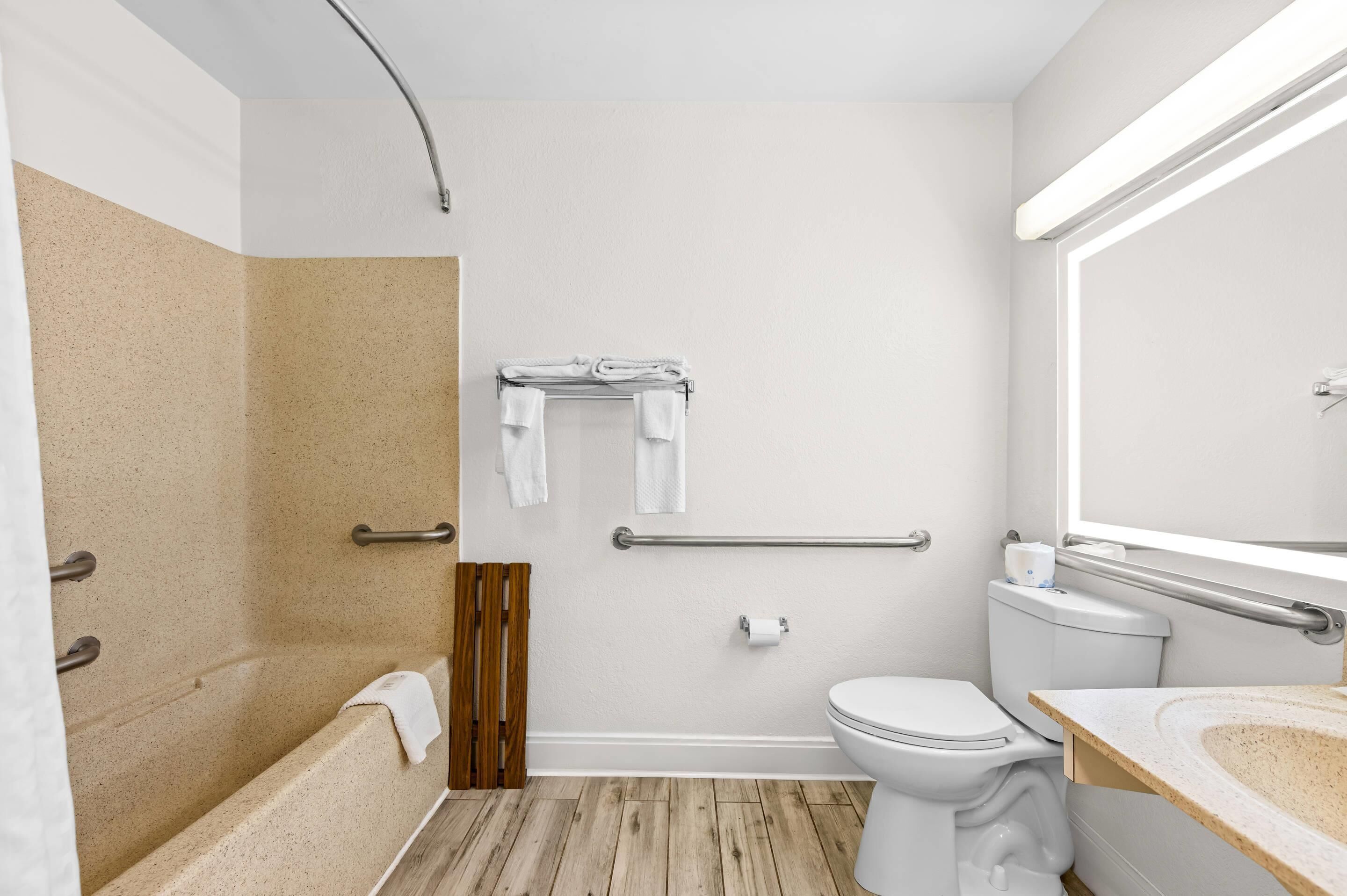 Photo - MainStay Suites Knoxville - Cedar Bluff