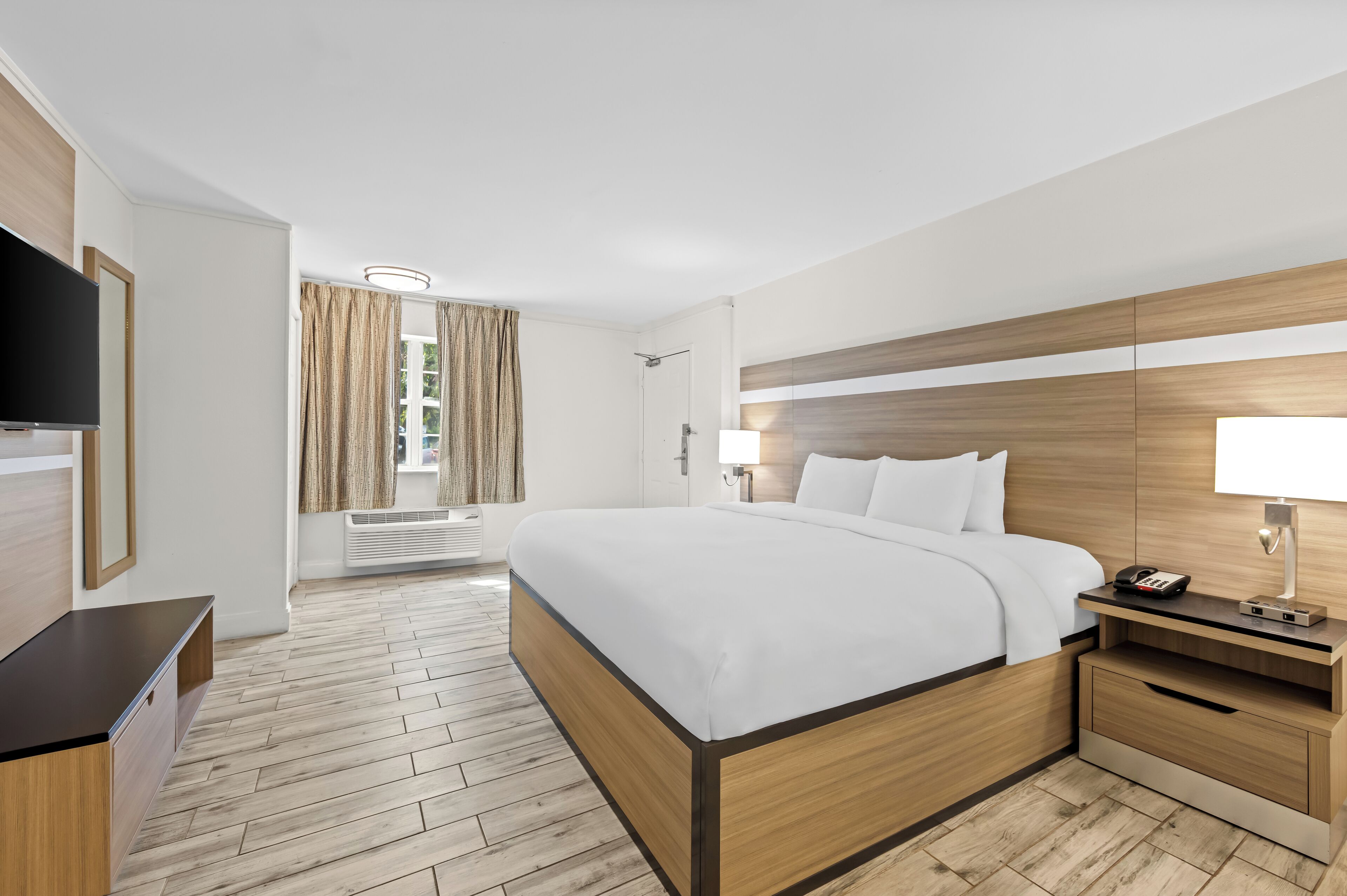 Habitación, 1 cama King size, con acceso para personas discapacitadas, para no fumadores | Wifi gratis y ropa de cama 