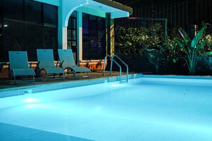 Piscine extérieure