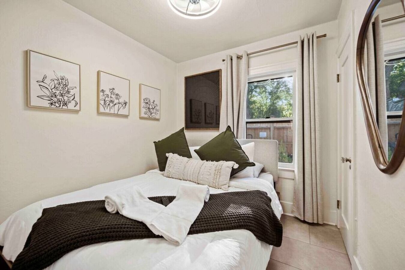 1 makuuhuone, työpöytä, silitysrauta/-lauta, ilmainen Wi-Fi