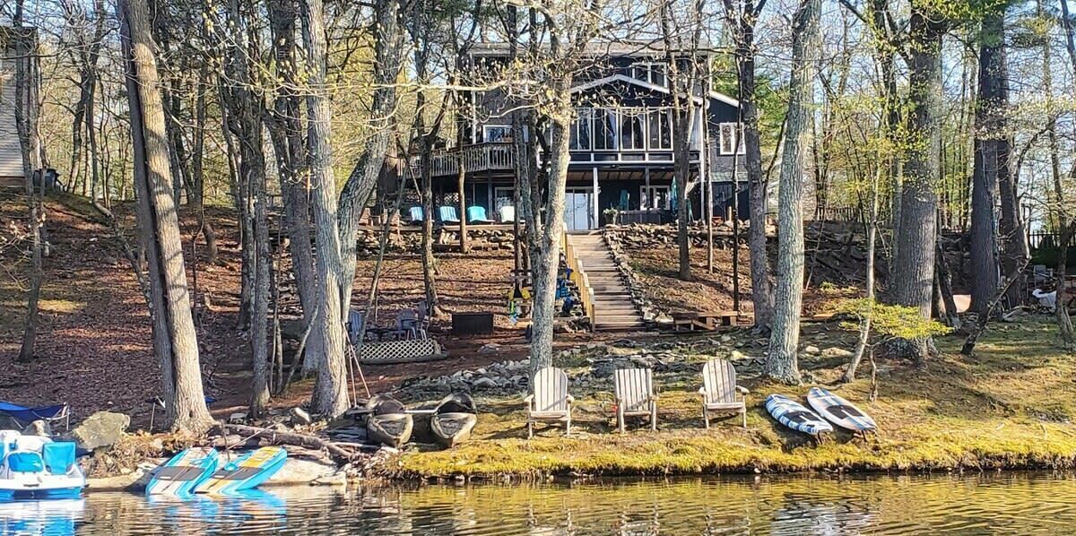 Terraces on the Lake - a lakefront dream escape!
