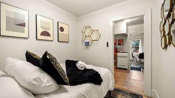 1 Schlafzimmer, Schreibtisch, Bügeleisen/Bügelbrett, kostenloses WLAN