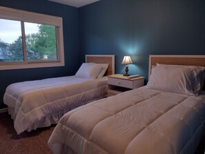 3 bedrooms, WiFi, bed sheets