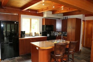 House, Multiple Beds, Balcony, Ocean View | Private kitchen | Fridge, microwave, dishwasher, coffee/tea maker