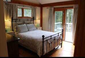 House, Multiple Beds, Balcony, Ocean View | 3 bedrooms, individually decorated, individually furnished, free WiFi