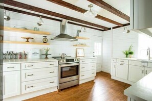 House, Multiple Beds, Fireplace, City View | Private kitchen | Fridge, microwave, dishwasher, coffee/tea maker - Deer Isle Farmhouse - New! (Deer Isle)