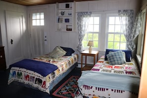 House, Multiple Beds, Ocean View | 2 bedrooms, individually decorated, individually furnished, free WiFi - Shipshape (Stonington)