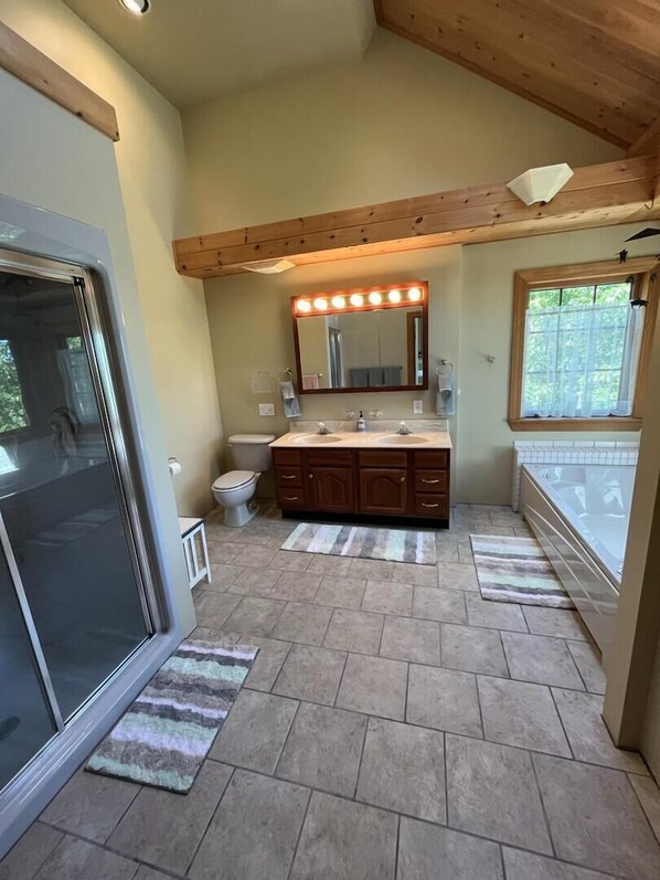 Interior - Ocean Bluff - New 2023! (Deer Isle)