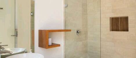 تجهيزات دش، مجففات شعر، مناشف، شامبو