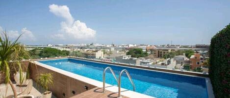 Outdoor pool, a heated pool