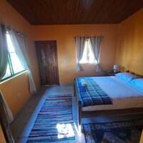 Cortinas blackout, sistema de insonorización y wifi gratis 