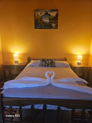 Blackout drapes, soundproofing, free WiFi, bed sheets - Playa San Diego beachfront Rentals (Villa El Carmen)