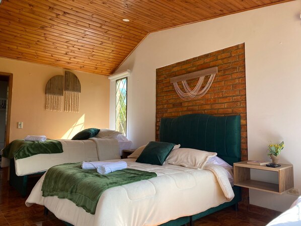 3 bedrooms, bed sheets