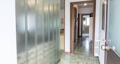 A28 - Poggio, large three-room apartment with porch
