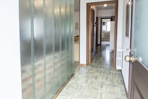 A28 - Poggio, large three-room apartment with porch