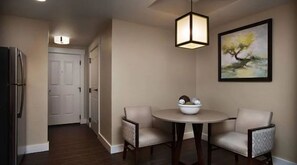 Dining - Marriott Grand Residence Heavenly Village Studio (South Lake Tahoe)