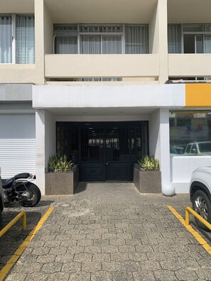 Exterior detail - Short Term Studio Apartment in Gascue, Central Zone of the City (Santo Domingo)