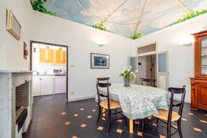 Dining - The Pearl of the Gulf! Lerici Artistic Flat (Lerici)