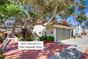 Exterior - 2 Dog Friendly Units + 2 Garages + Ocean 1 Block (La Jolla)