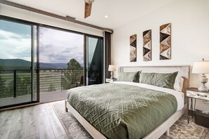 4 bedrooms, travel cot, WiFi, bed sheets