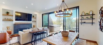 New Luxury | Close to Slopes | WiFi | Hot Tub | Valley View Villa 9