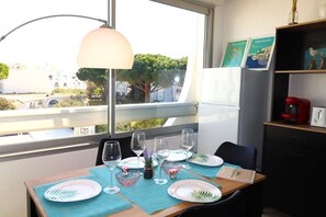 تناول الطعام