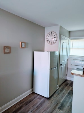 Interior - Peaceful Studio Apt in Cental MB (Myrtle Beach)