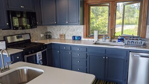 Casa, letti multipli, vista oceano | Cucina privata