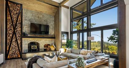 Luxury Wine Estate, Hot Tub & Game Room