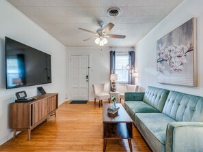 Smart-TV, Videospiele, DVD-Player, Bücher