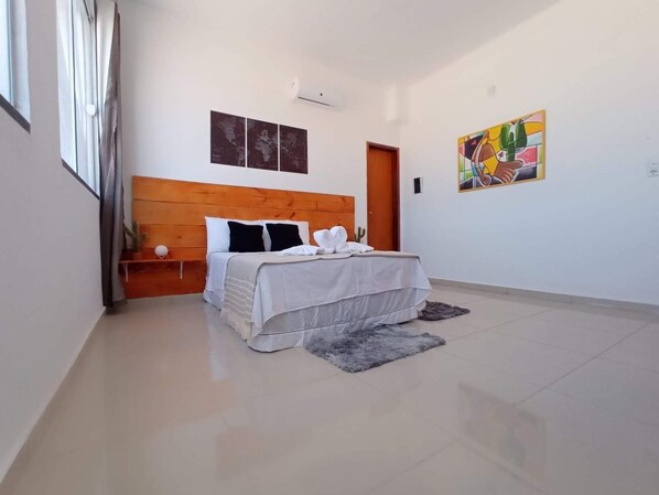 Comfort tweepersoonskamer | Verduisterende gordijnen, gratis wifi, beddengoed