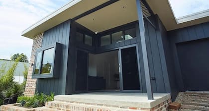 Cockatoo Cottage Bundeena