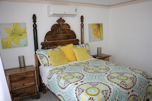 2 bedrooms, iron/ironing board, free WiFi - Hartland Blue (St. Ann's Bay)