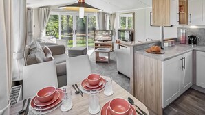 Unclassified image, 5 of 7, button - Gold 3 Bedroom Caravan (Slps 8) (Silloth, North Lakes)