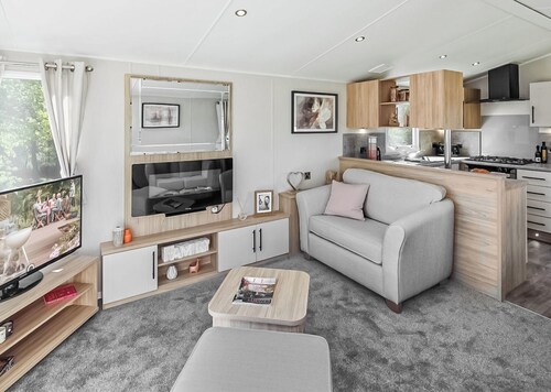 Gold 3 Bedroom Caravan (Slps 8)