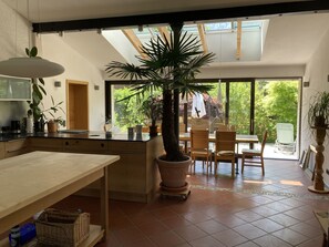 Dining - Bines vacation apartment 190 m², 1-9 persons, 3 bedrooms with private bathroom, rainforest shower, large communal area (Unterwössen)