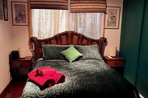 3 sovrum, skrivbord, strykjärn/strykbräda och gratis wi-fi