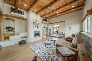 Smart TV, fireplace, offices
